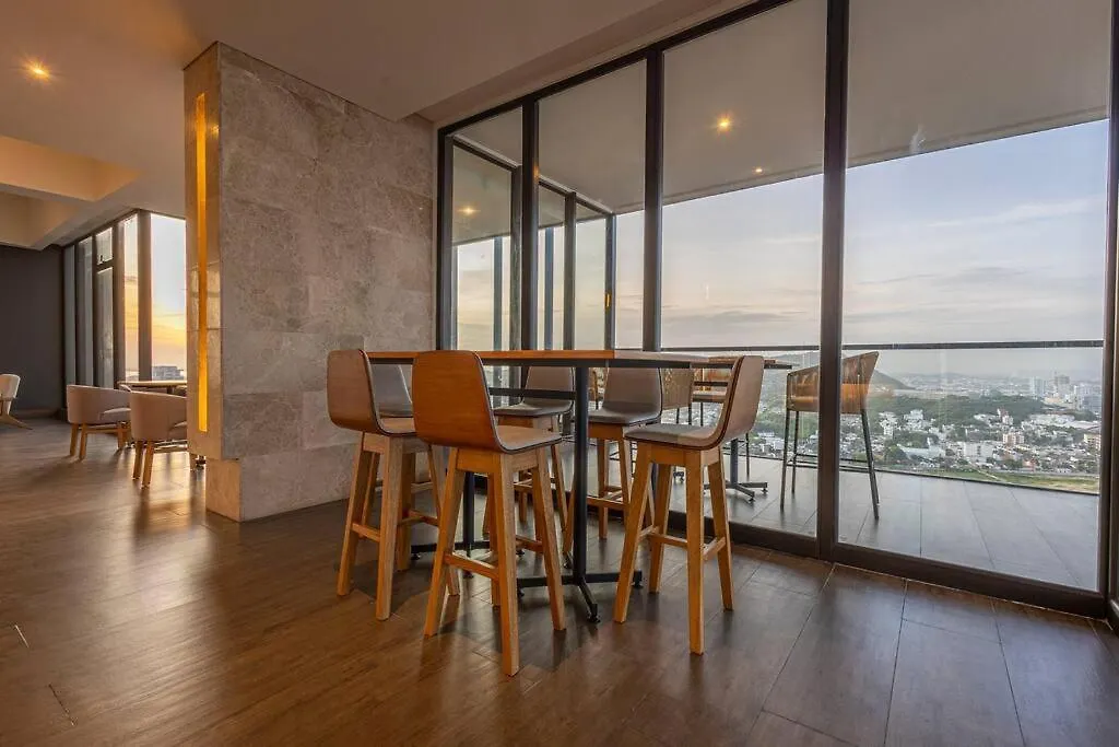 New Vibrant & Memorable Condo In Cartagena, Col Appartement
