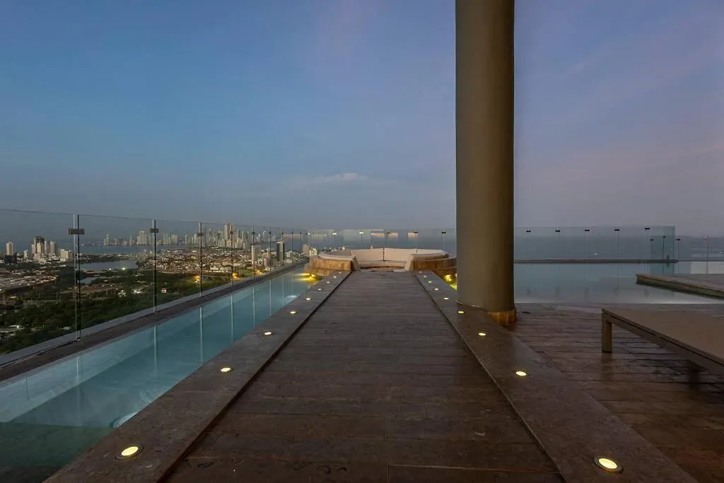 New Vibrant & Memorable Condo In Cartagena, Col Appartement